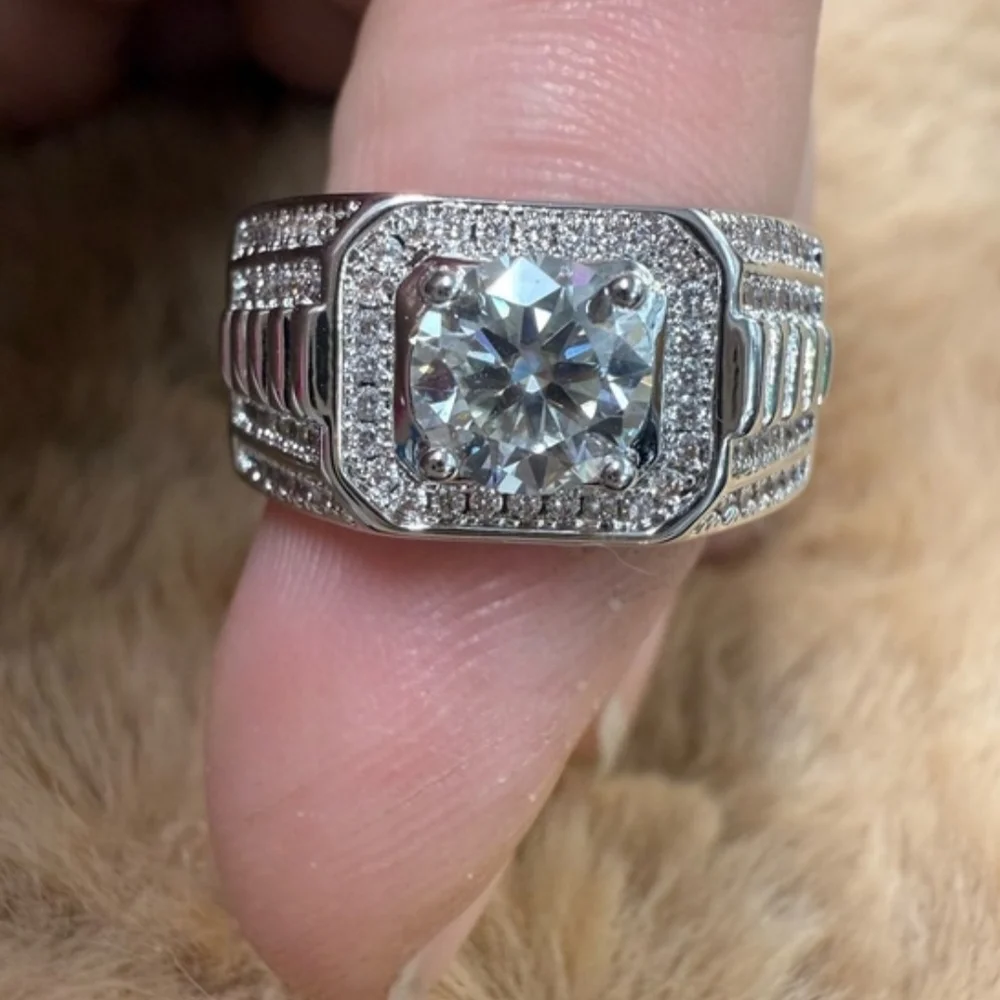 Genuine 1CT TW Moissanite Diamond Ring / Wedding Band for Men's Size 10
